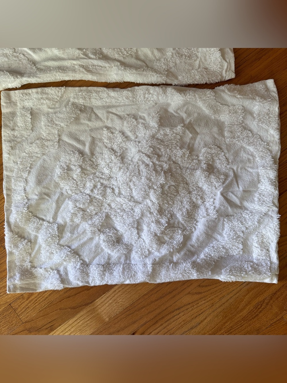Madison Park - Tufted Chenille 100% Cotton Pillow Sham, Cover Set - Picture 4 of 6